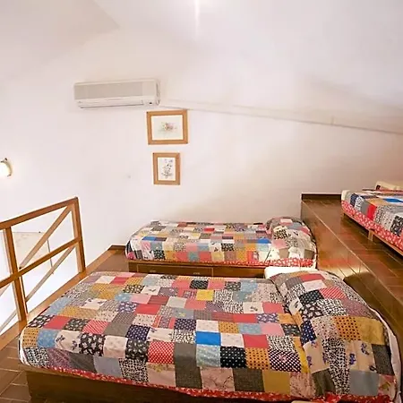 Villino Lacona 빌라 카폴리베리